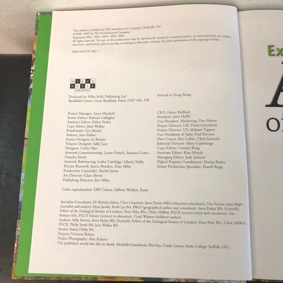 Explore & Learn Atlas of the World - Picture 4 of 7